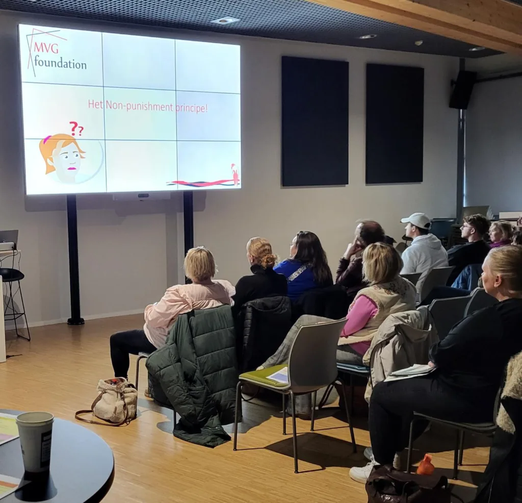 cursus, ouders, slachtoffer, sexting, misbruik, steun, hulp, merel van groningen, foundation, deskundigheidsbevordering